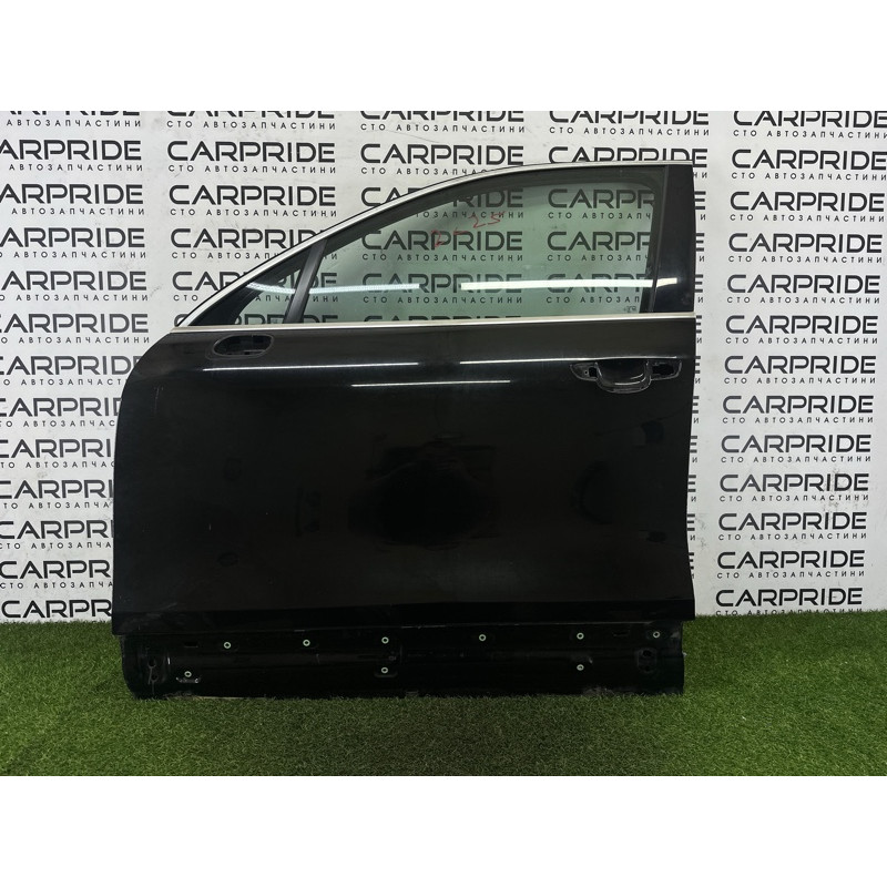 Дверь (наружные элементы кузова) Volkswagen Touareg NF 2012 3.0 Hybrid CGFA 7P0831055