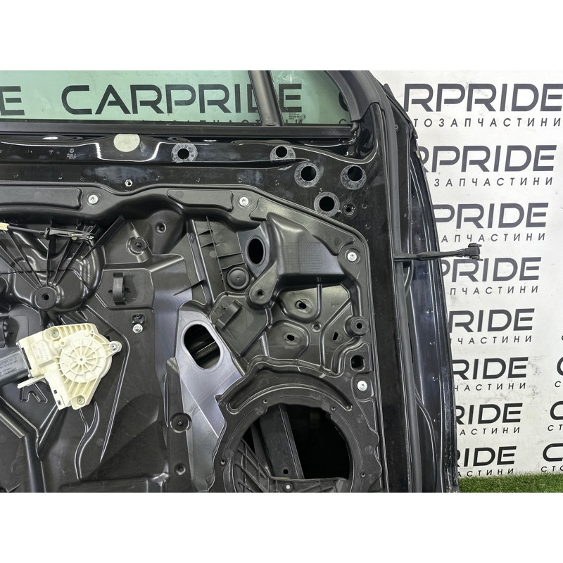 Дверь (наружные элементы кузова) Volkswagen Touareg NF 2012 3.0 Hybrid CGFA 7P0831055