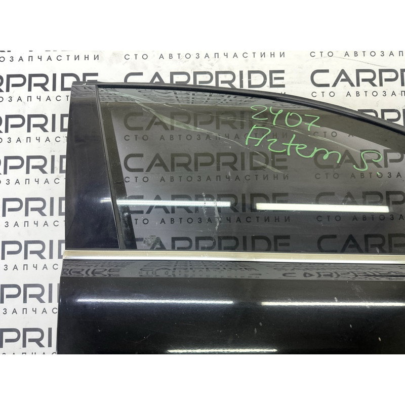 Дверь (наружные элементы кузова) AUDI Q5 8R 2010 3.2 CALB 8R0831052E