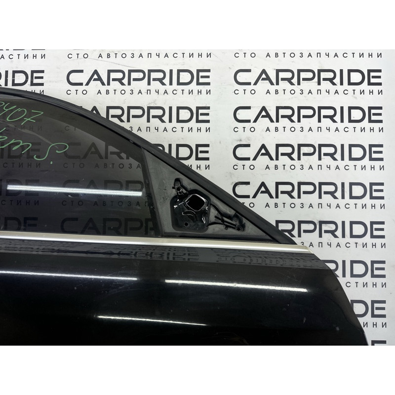 Дверь (наружные элементы кузова) AUDI Q5 8R 2010 3.2 CALB 8R0831052E