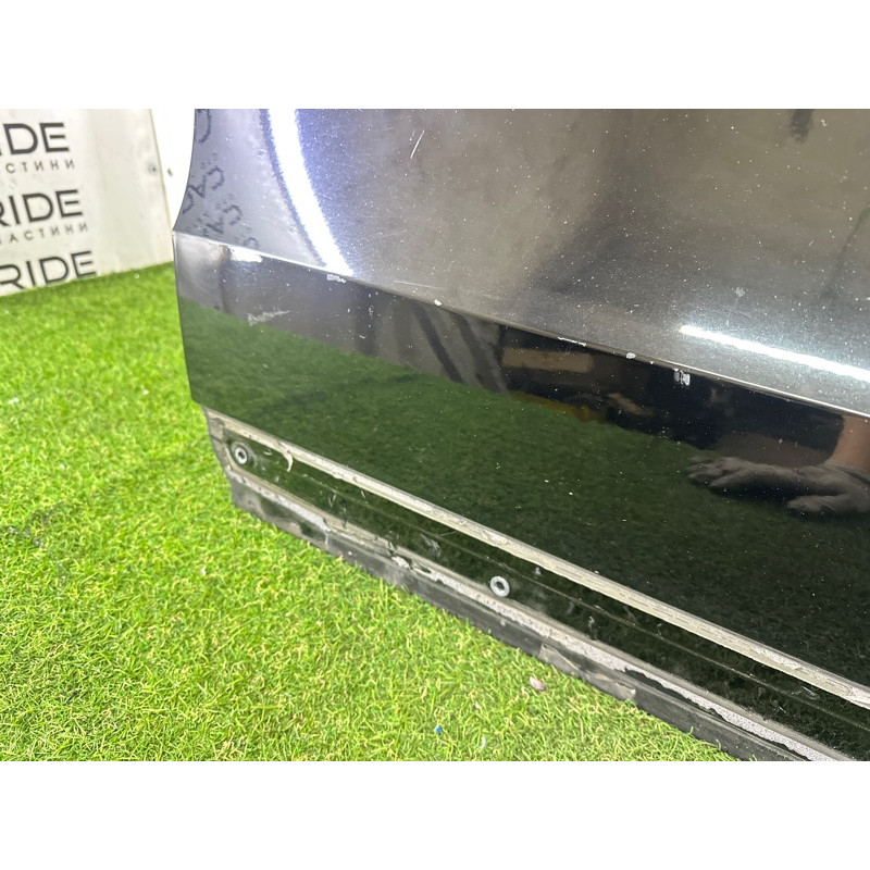 Дверь (наружные элементы кузова) AUDI Q5 8R 2010 3.2 CALB 8R0831052E