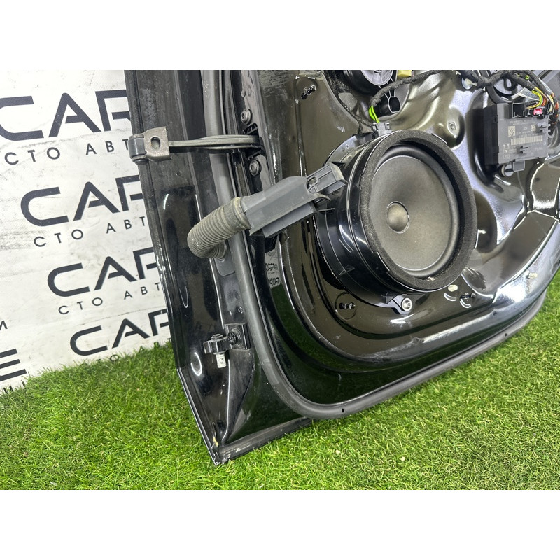 Дверь (наружные элементы кузова) AUDI A3 8V 2016 1.8 CNSB 8V5833052A