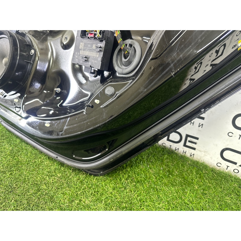 Дверь (наружные элементы кузова) AUDI A3 8V 2016 1.8 CNSB 8V5833052A