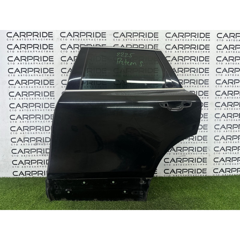 Дверь (наружные элементы кузова) Volkswagen Touareg NF 2012 3.0 Hybrid CGFA 7P0833055