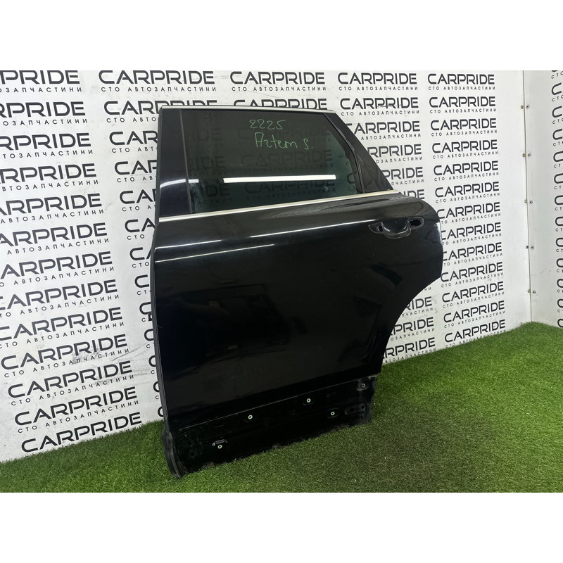 Дверь (наружные элементы кузова) Volkswagen Touareg NF 2012 3.0 Hybrid CGFA 7P0833055