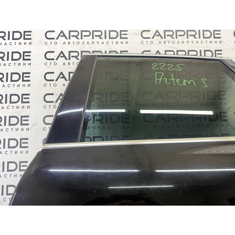 Дверь (наружные элементы кузова) Volkswagen Touareg NF 2012 3.0 Hybrid CGFA 7P0833055