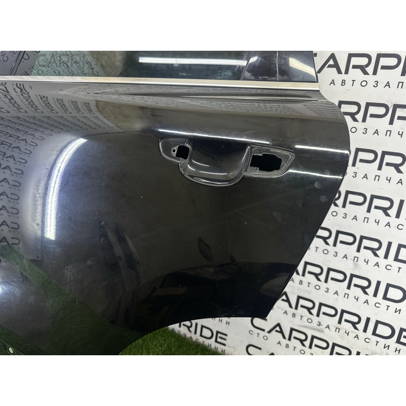 Дверь (наружные элементы кузова) Volkswagen Touareg NF 2012 3.0 Hybrid CGFA 7P0833055