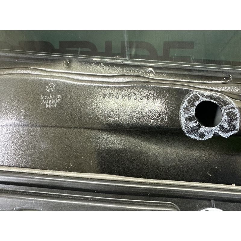 Дверь (наружные элементы кузова) Volkswagen Touareg NF 2012 3.0 Hybrid CGFA 7P0833055