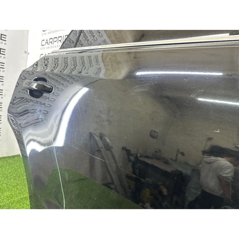 Дверь (наружные элементы кузова) AUDI Q5 8R 2010 3.2 CALB 8R0833052B