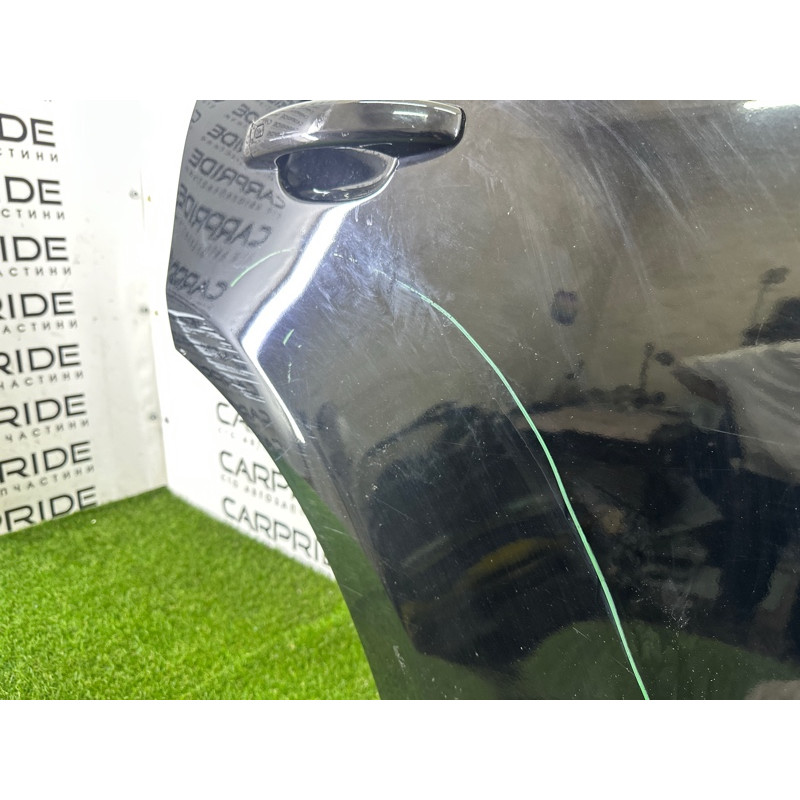 Дверь (наружные элементы кузова) AUDI Q5 8R 2010 3.2 CALB 8R0833052B