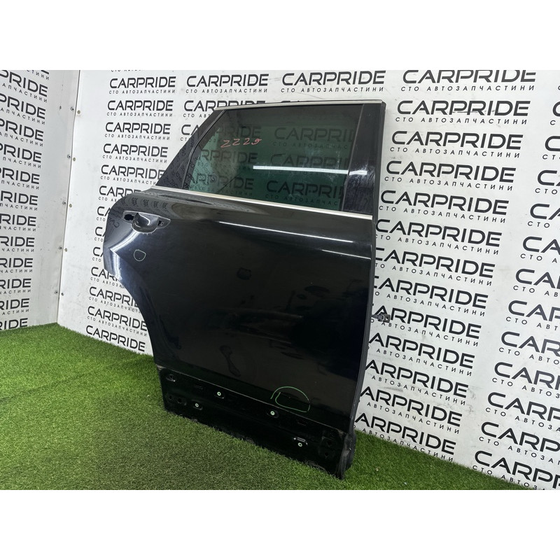 Дверь (наружные элементы кузова) Volkswagen Touareg NF 2012 3.0 Hybrid CGFA 7P0833056