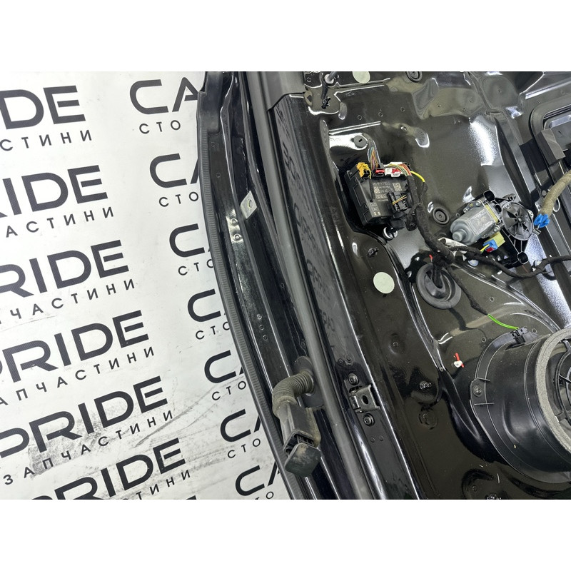 Дверь (наружные элементы кузова) AUDI Q7 4M 2017 3.0 CREC 4M0833052E