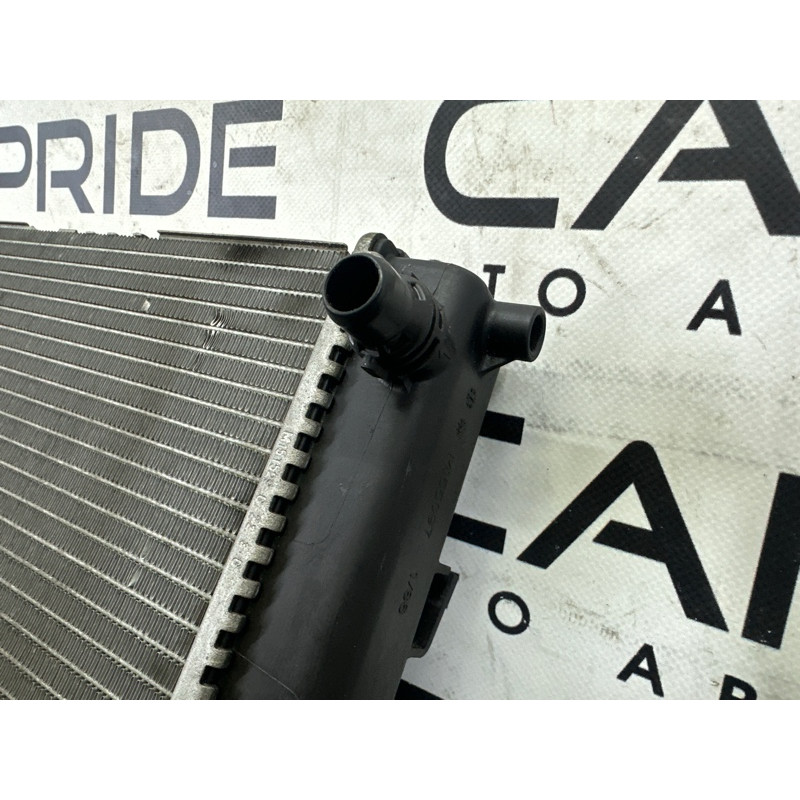 Радіатор охолодження (система охолодження) BMW 3-series F30 2013 2.0 17118672104