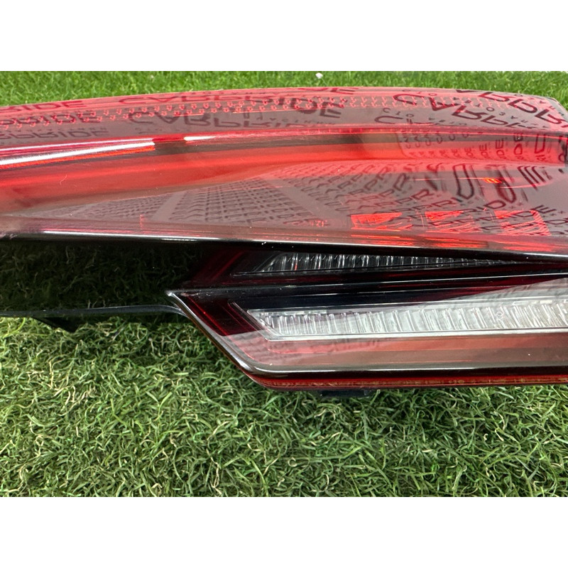 Задний фонарь (оптика) AUDI A4 B9 2018 2.0 DBPA 8W5945094D