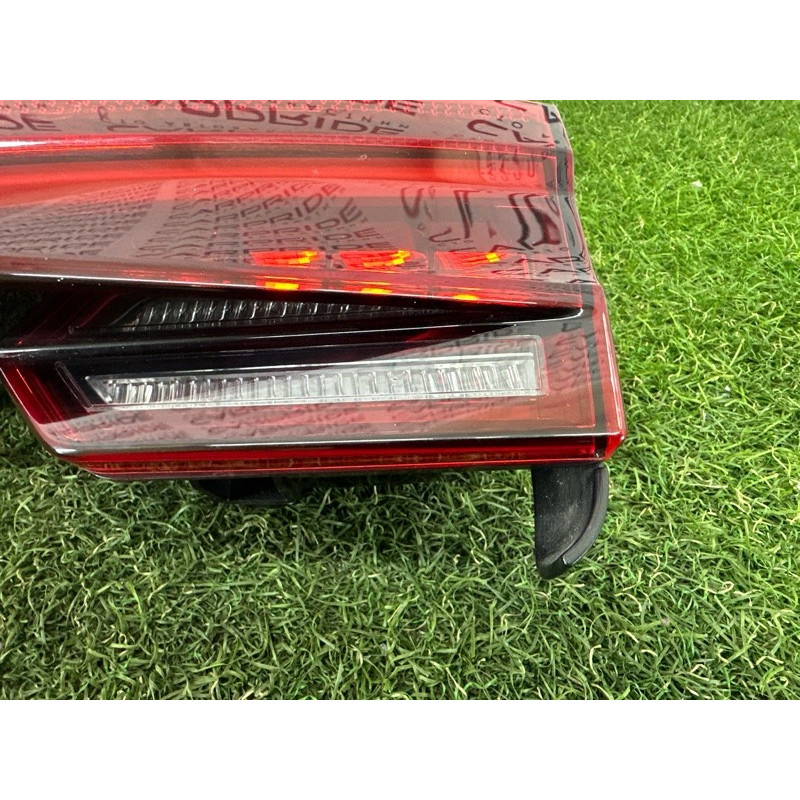 Задний фонарь (оптика) AUDI A4 B9 2018 2.0 DBPA 8W5945094D