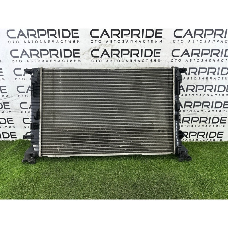 Радиатор охлаждения (система охлаждения) AUDI Q5 8R 2010 3.2 CALB 8K0121251Q