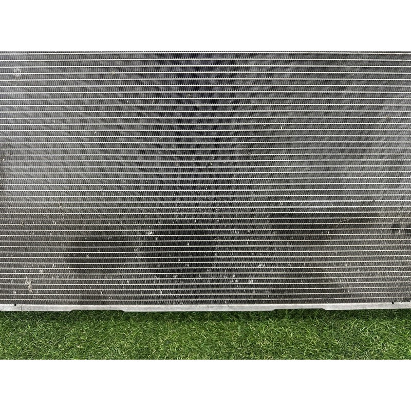 Радиатор охлаждения (система охлаждения) AUDI Q5 8R 2010 3.2 CALB 8K0121251Q