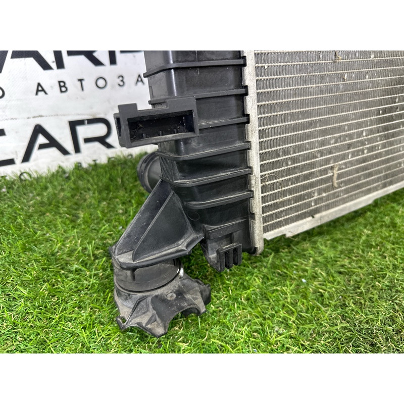 Радиатор охлаждения (система охлаждения) AUDI Q5 8R 2010 3.2 CALB 8K0121251Q