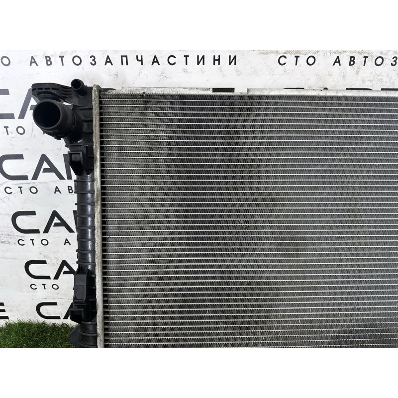 Радиатор охлаждения (система охлаждения) AUDI Q5 8R 2010 3.2 CALB 8K0121251Q