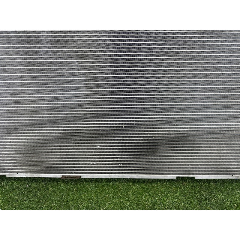 Радиатор охлаждения (система охлаждения) AUDI Q5 8R 2010 3.2 CALB 8K0121251Q