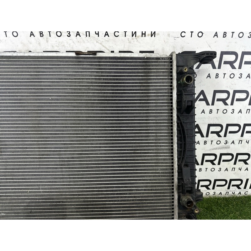 Радиатор охлаждения (система охлаждения) AUDI Q5 8R 2010 3.2 CALB 8K0121251Q