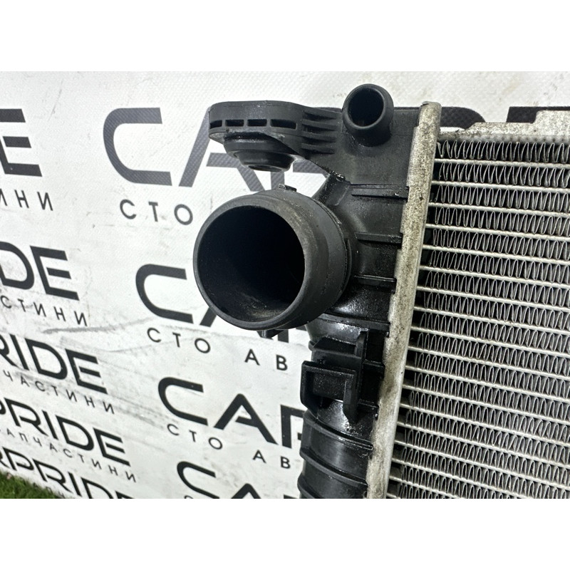 Радиатор охлаждения (система охлаждения) AUDI Q5 8R 2010 3.2 CALB 8K0121251Q