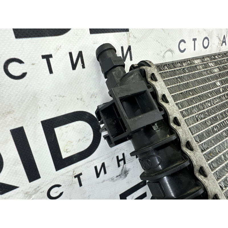 Радиатор охлаждения дополнительный (система охлаждения) AUDI Q7 4M 2017 3.0 CREC 4M0145804AA