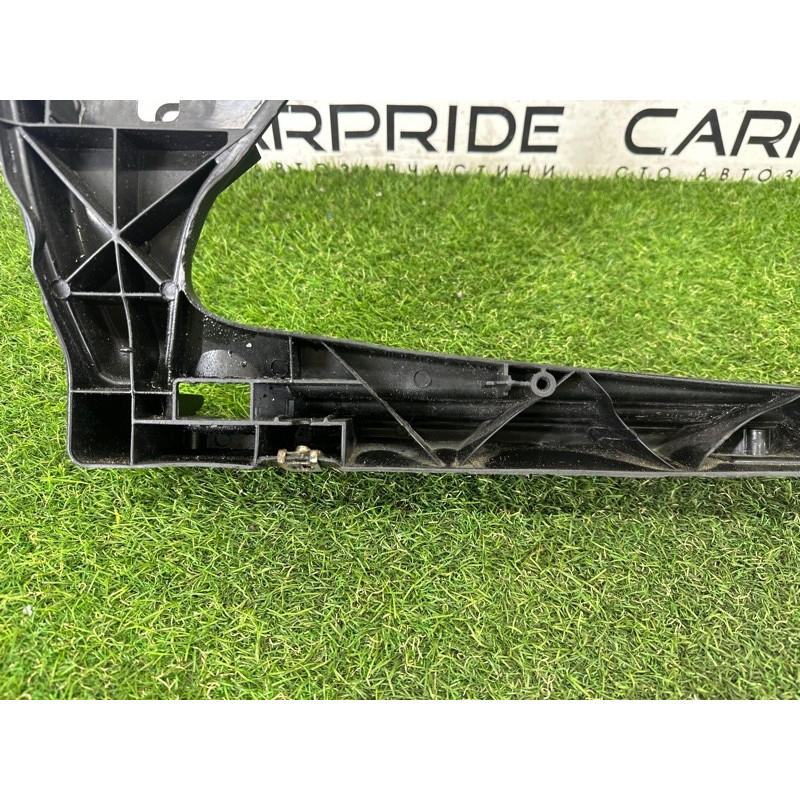 Телевизор (передняя часть кузова) (наружные элементы кузова) AUDI Q5 8R 2010 3.2 CALB 8R0805594B