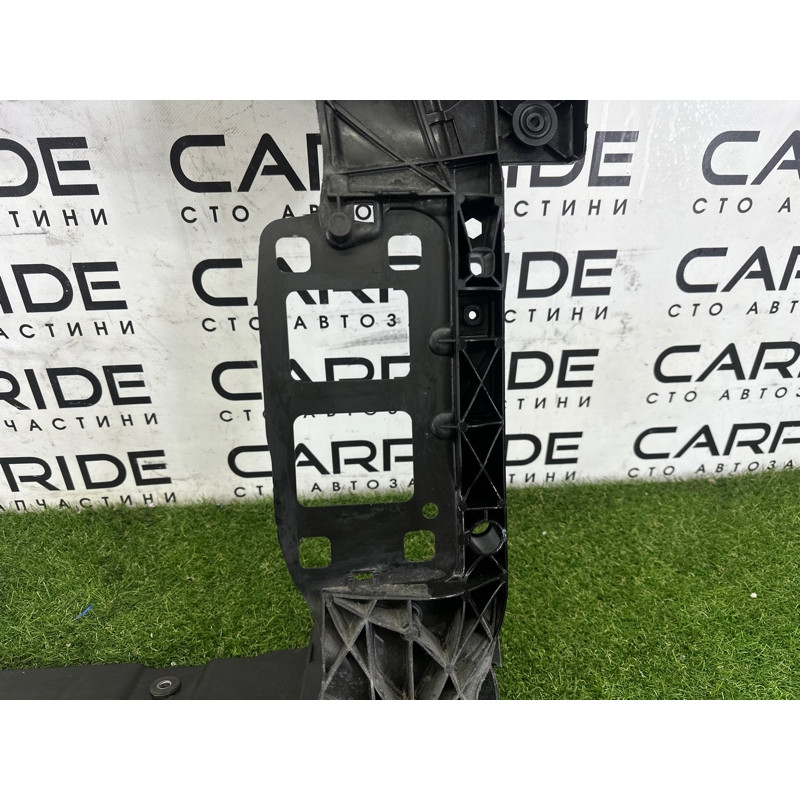 Телевизор (передняя часть кузова) (наружные элементы кузова) AUDI Q7 4M 2017 3.0 CREC 4M0805594