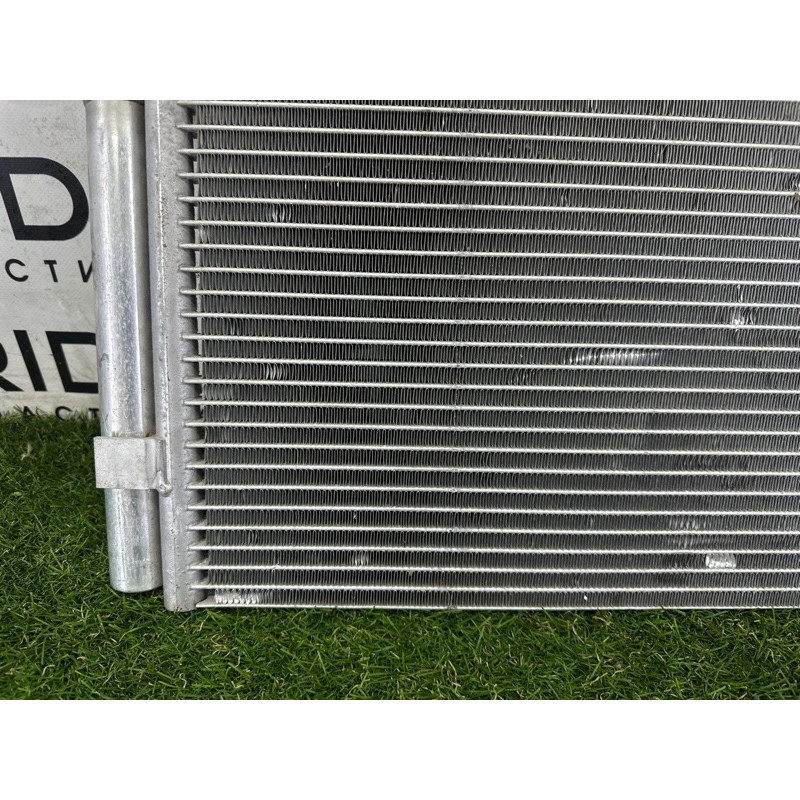 Радіатор кондиціонера (обігрів та кондиціювання.) BMW 3-series F30 2013 2.0 64506804722