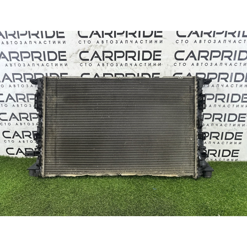 Радиатор охлаждения (система охлаждения) AUDI A8 D4 2011 4.2 CDRA 4H0121251B