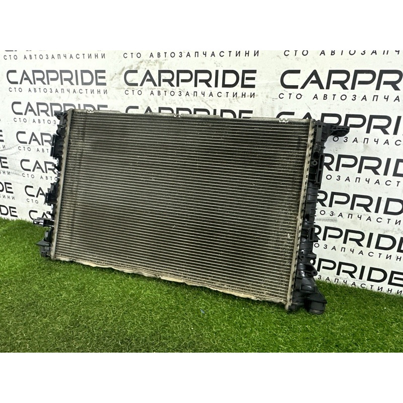 Радиатор охлаждения (система охлаждения) AUDI A8 D4 2011 4.2 CDRA 4H0121251B