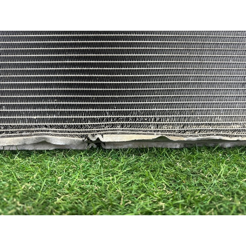 Радиатор охлаждения (система охлаждения) AUDI A8 D4 2011 4.2 CDRA 4H0121251B