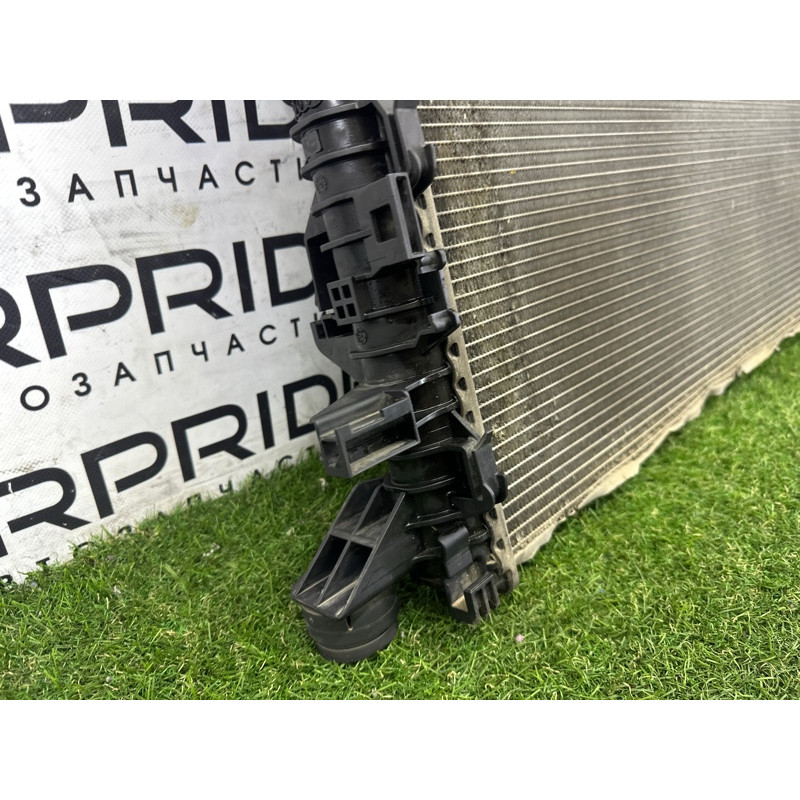 Радиатор охлаждения (система охлаждения) AUDI A8 D4 2011 4.2 CDRA 4H0121251B