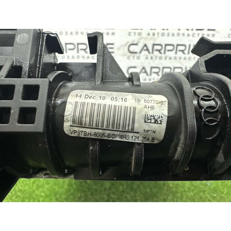 Радиатор охлаждения (система охлаждения) AUDI A8 D4 2011 4.2 CDRA 4H0121251B