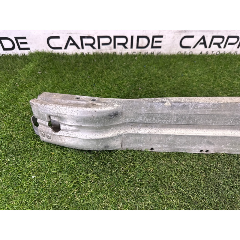 Усилитель бампера (наружные элементы кузова) AUDI A4 B8 2010 2.0 CAEB 8K0807113E