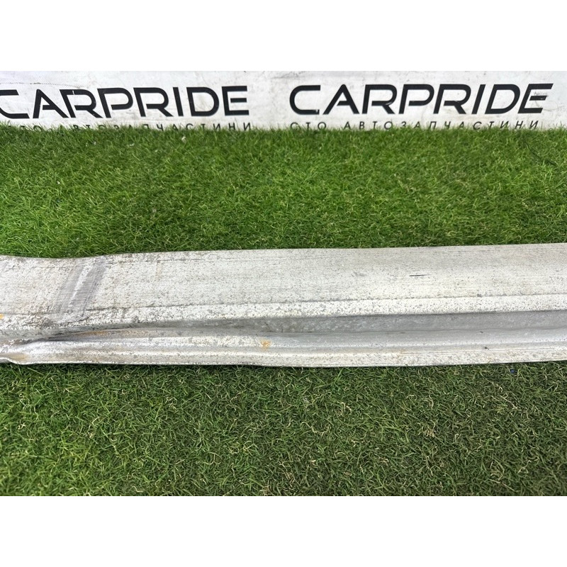 Усилитель бампера (наружные элементы кузова) AUDI A4 B8 2010 2.0 CAEB 8K0807113E