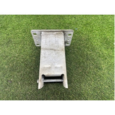 Кронштейн усилителя бампера