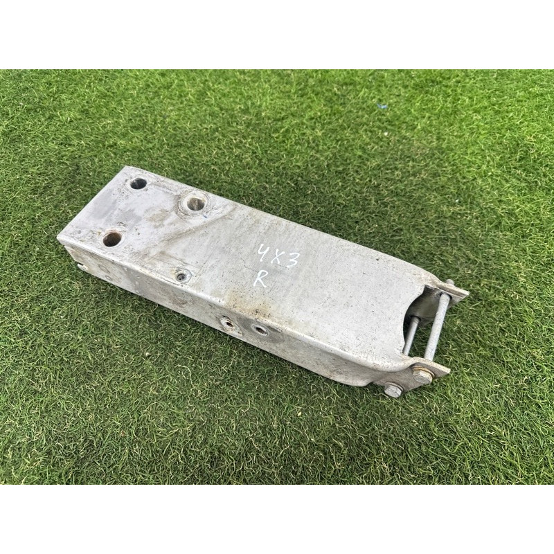 Кронштейн усилителя бампера (стекла и зеркала) BMW X3 F25 2012 3.0 51647274660