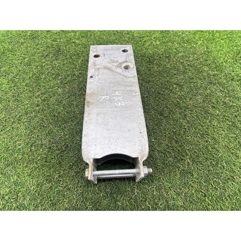 Кронштейн усилителя бампера (стекла и зеркала) BMW X3 F25 2012 3.0 51647274660