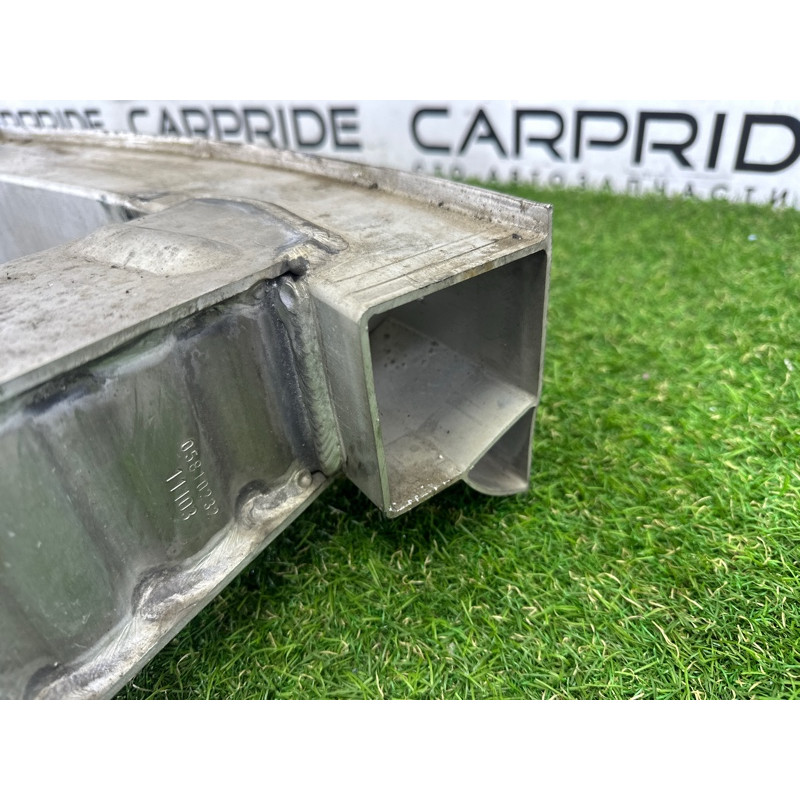 Усилитель бампера (наружные элементы кузова) AUDI A8 D4 2011 4.2 CDRA 4H0807109C