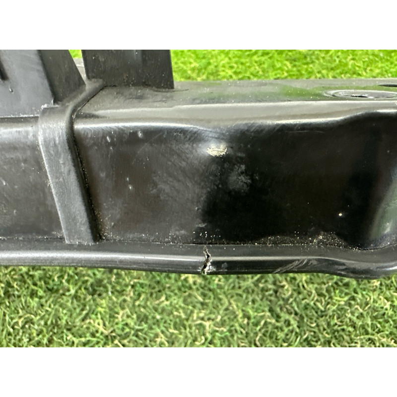 Телевизор (передняя часть кузова) (наружные элементы кузова) AUDI A4 B8 2010 2.0 CAEB 8K0805594L