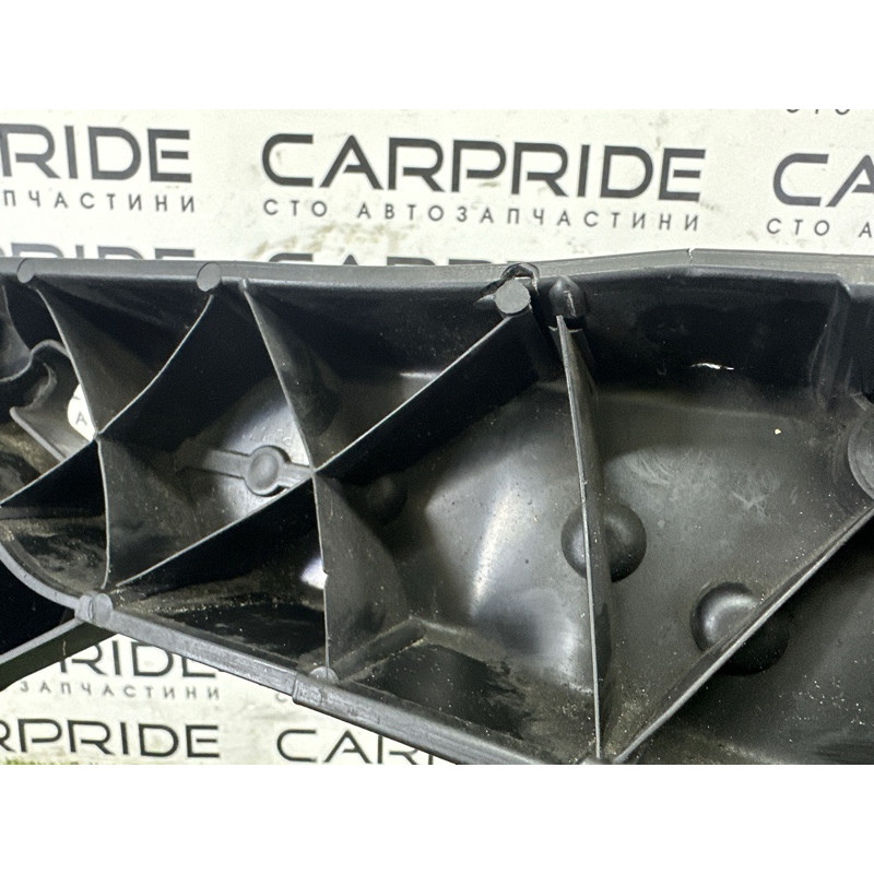 Телевизор (передняя часть кузова) (наружные элементы кузова) AUDI A4 B8 2010 2.0 CAEB 8K0805594L