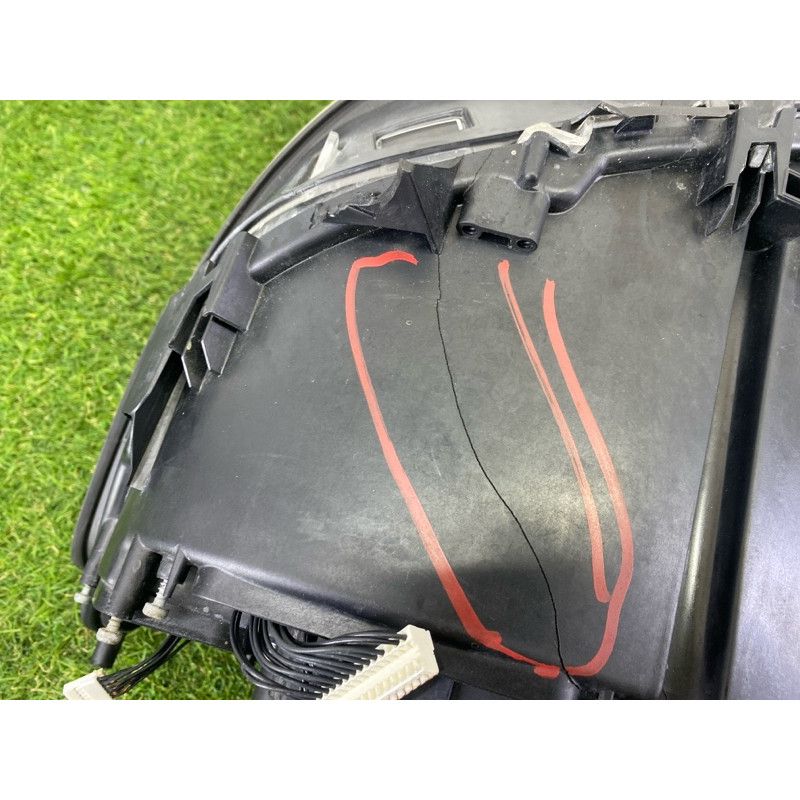 Фара (оптика) BMW 7-series F02 2011 4.4 N63 63117228424