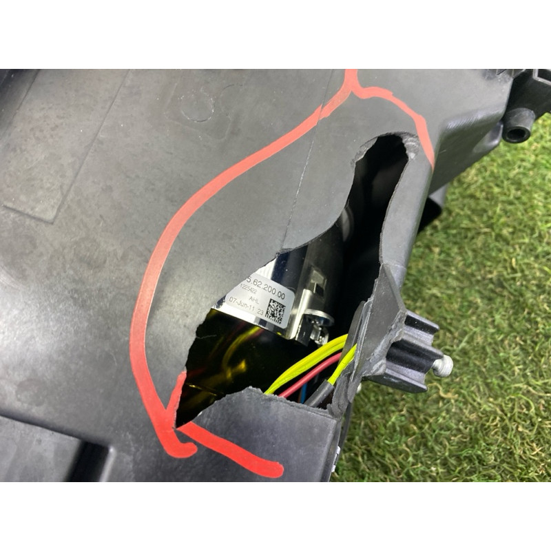 Фара (оптика) BMW 7-series F02 2011 4.4 N63 63117228424