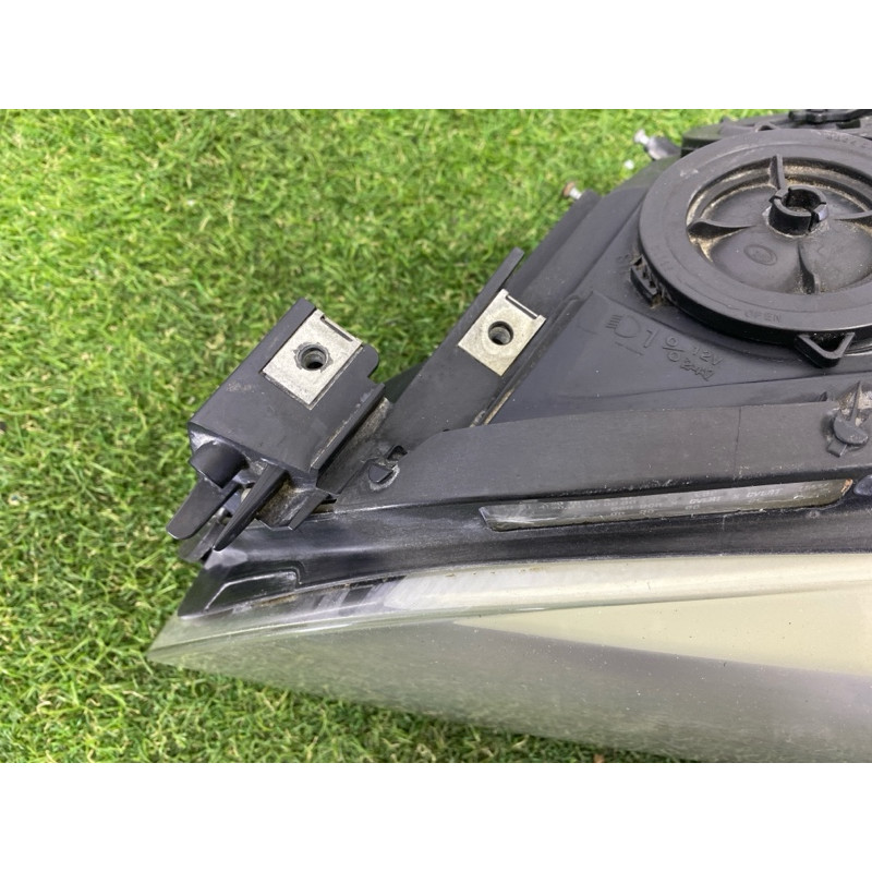 Фара (оптика) BMW 7-series F01 2011 3.0 N54 63117228423