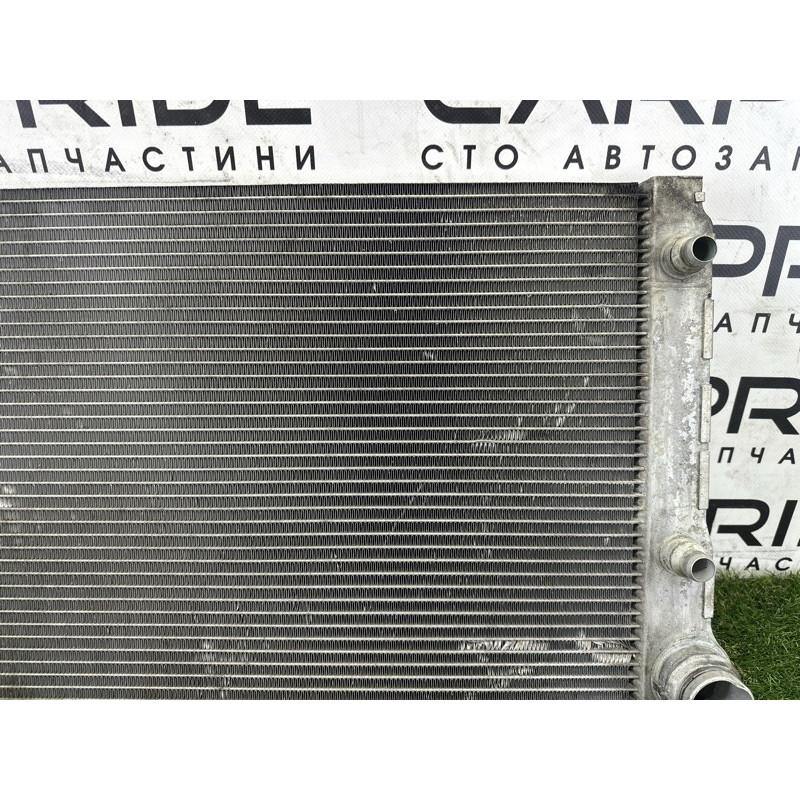 Радиатор охлаждения (система охлаждения) BMW 7-series F01 2011 3.0 N54 17118615426