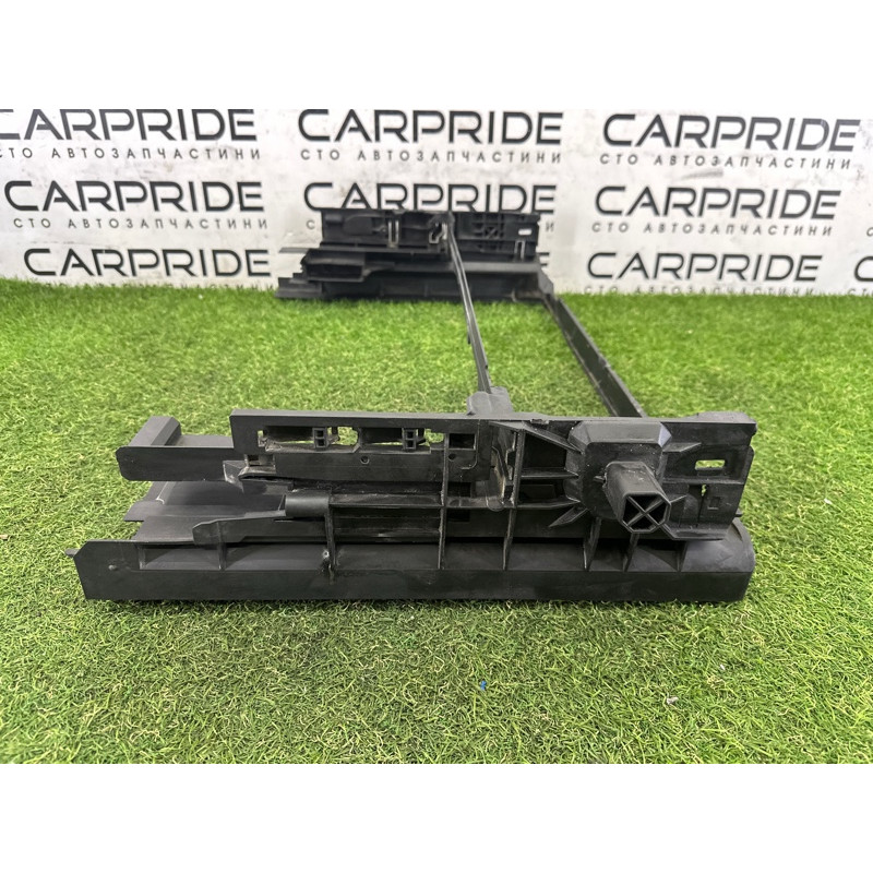 Рамка радиатора (кузов и элементы) BMW 7-series F01 2011 3.0 N54 17117804617