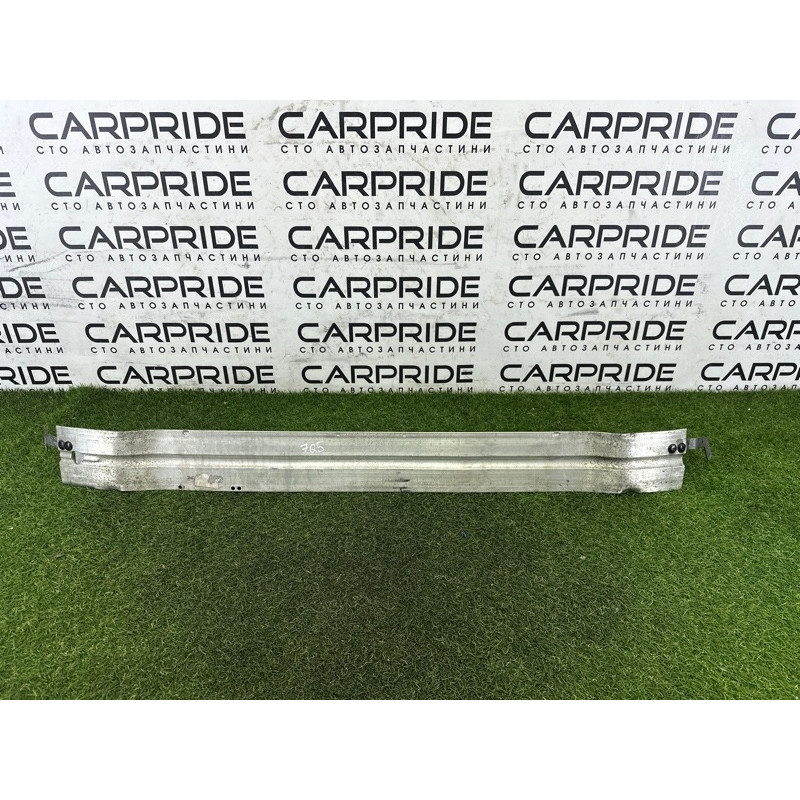 Усилитель бампера (наружные элементы кузова) AUDI Q5 8R 2010 3.2 CALB 8R0807113B