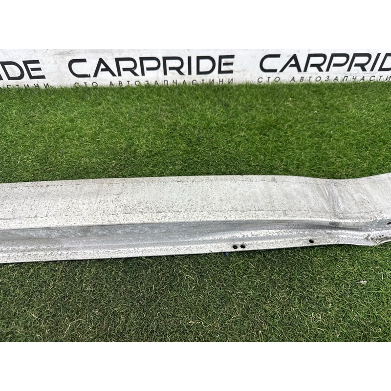 Усилитель бампера (наружные элементы кузова) AUDI Q5 8R 2010 3.2 CALB 8R0807113B